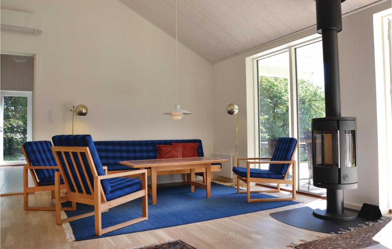 Three-Bedroom Holiday Home in Tikob Buitenkant foto